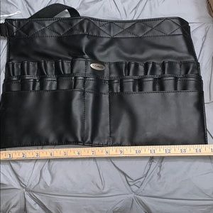 M.A.C  pro belt Apron brush etc holder